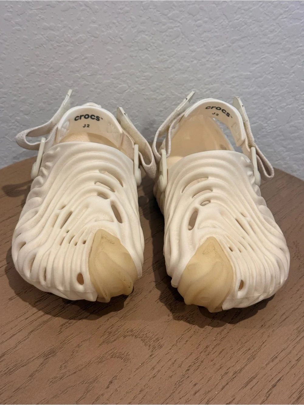 CROCS Off-White Sculpted Foam Sandals